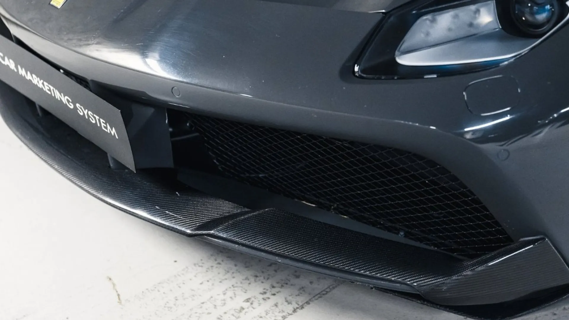 Ferrari 488 — photo 5