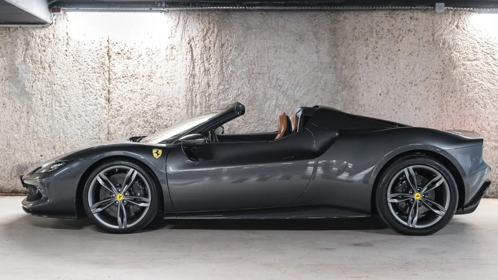 Ferrari 296 — photo 10