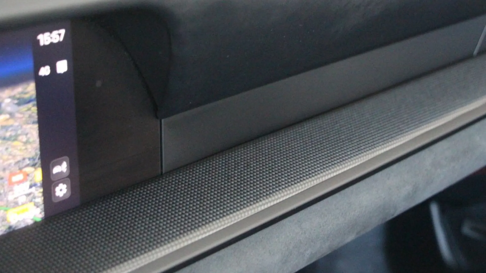 Porsche 911 — photo 32