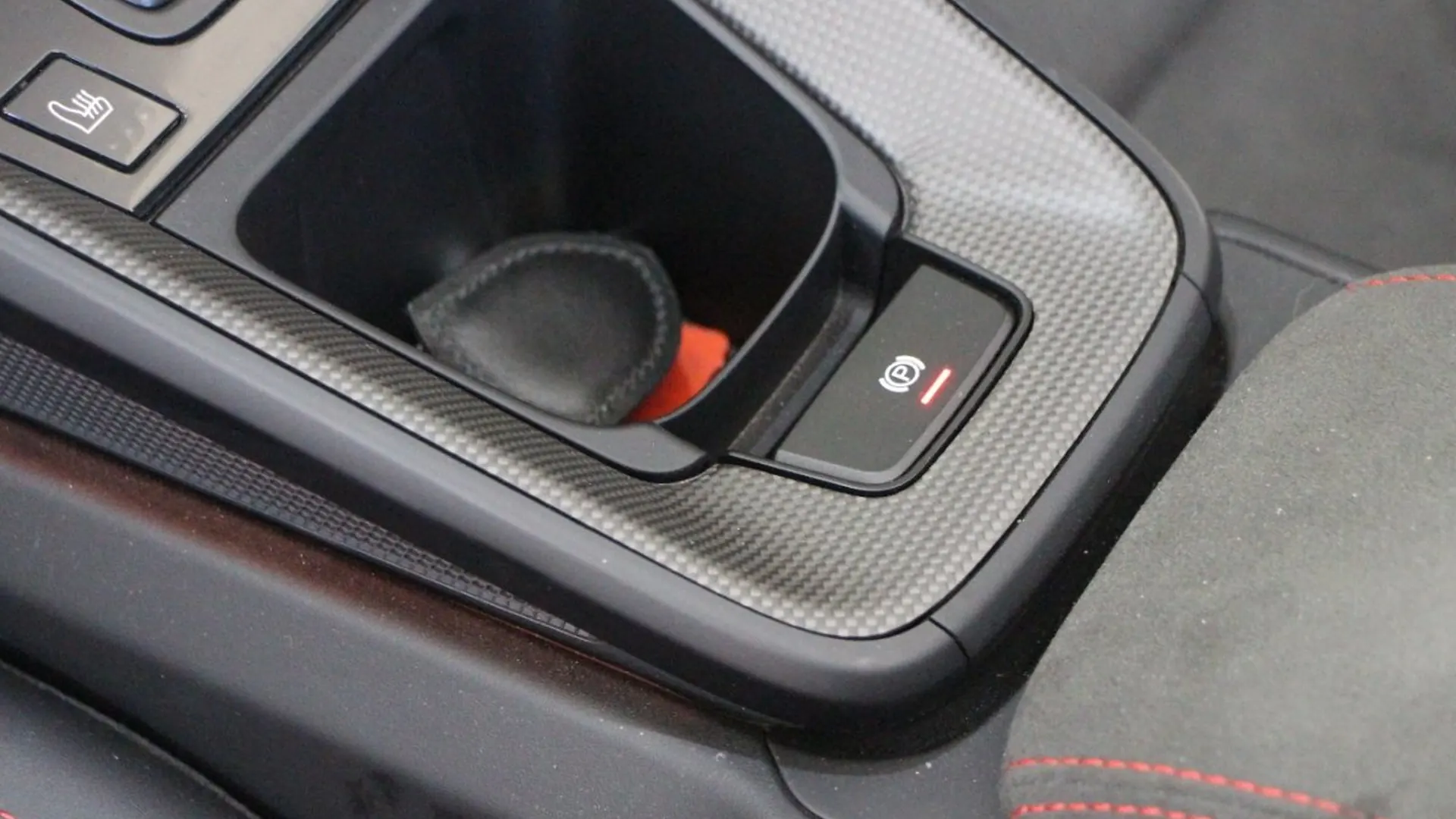 Porsche 911 — photo 18