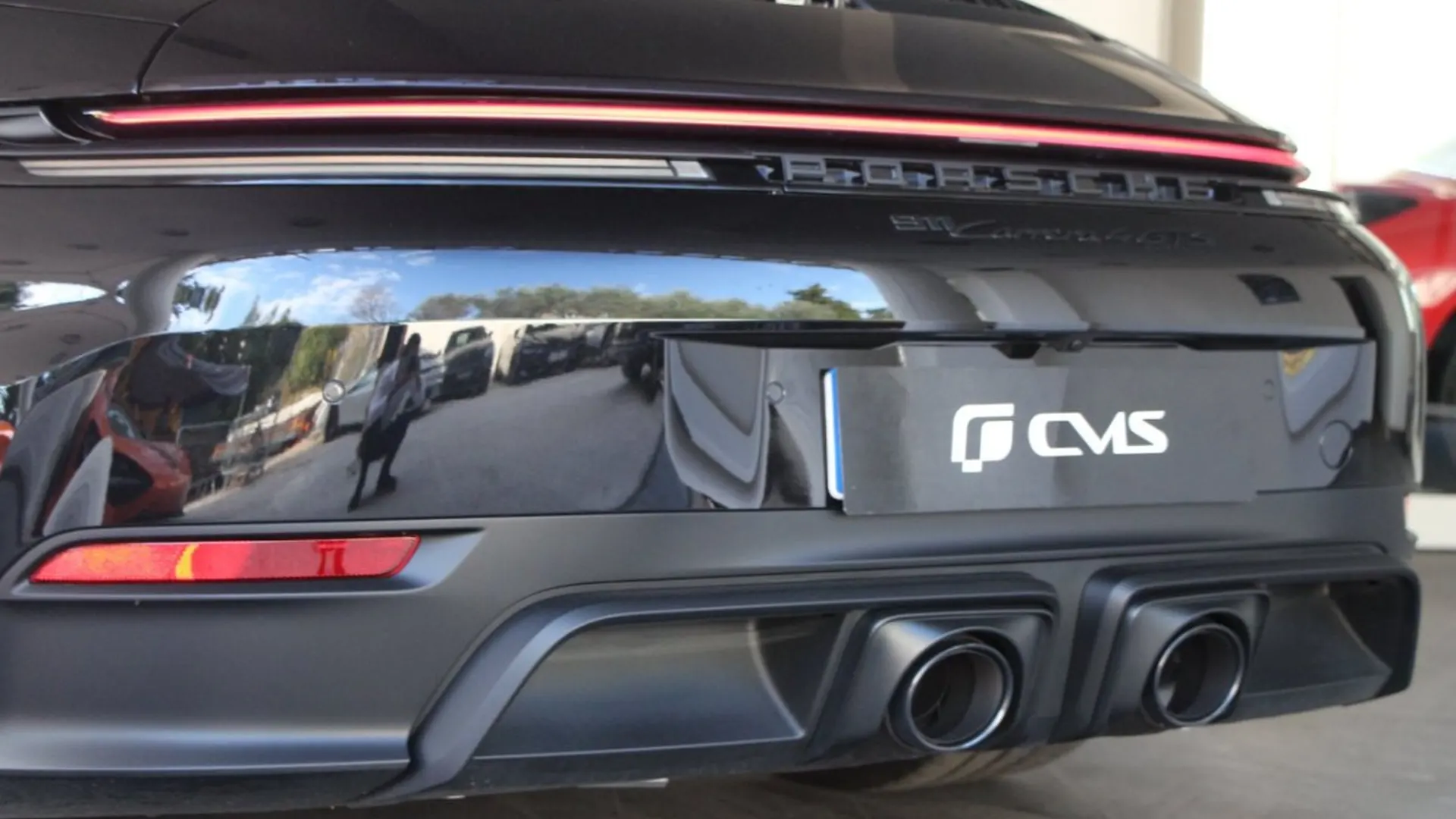 Porsche 911 — photo 8