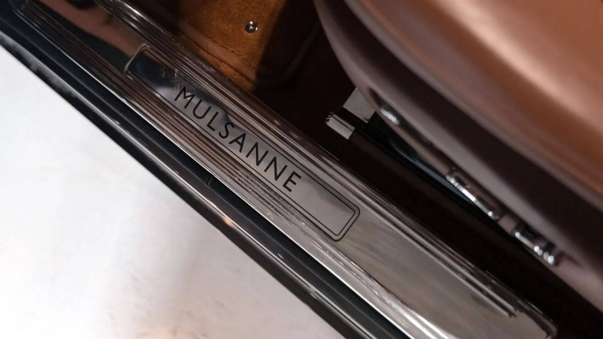 Bentley Mulsanne — photo 23