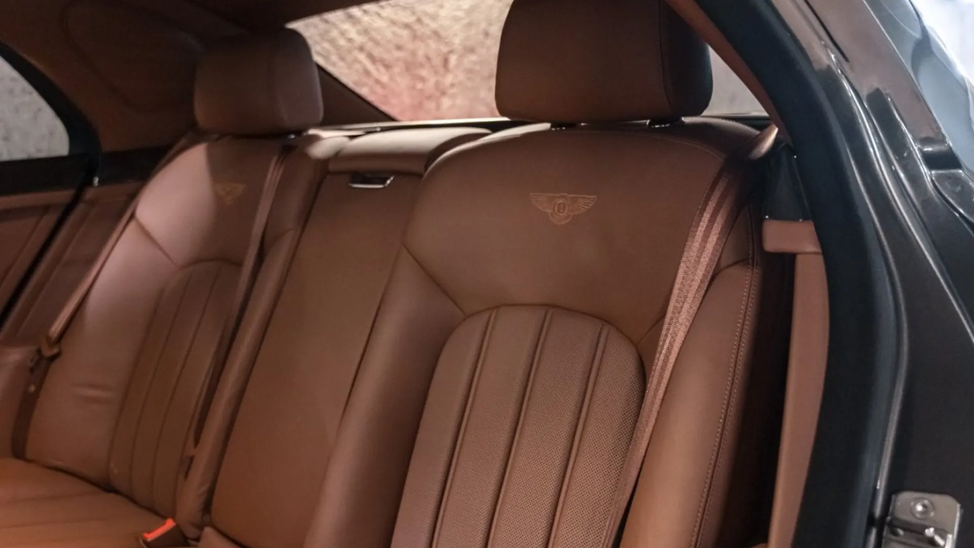 Bentley Mulsanne — photo 44