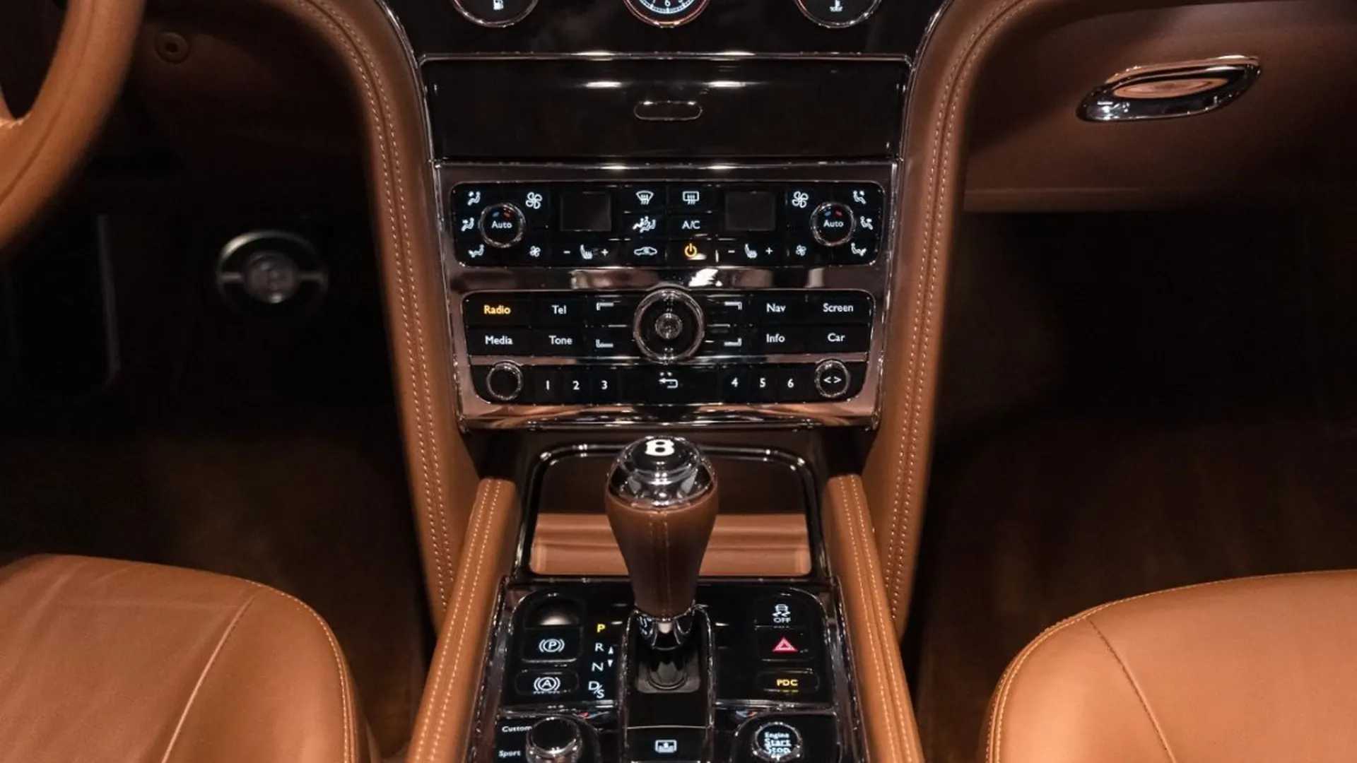 Bentley Mulsanne — photo 35