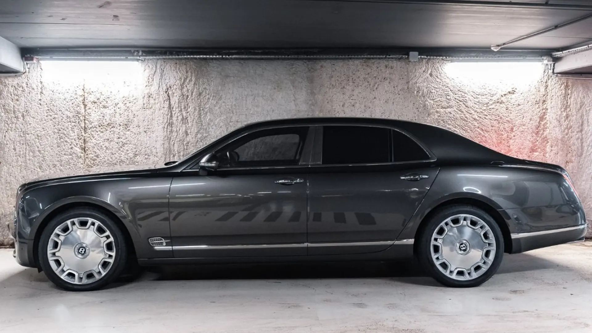 Bentley Mulsanne — photo 7