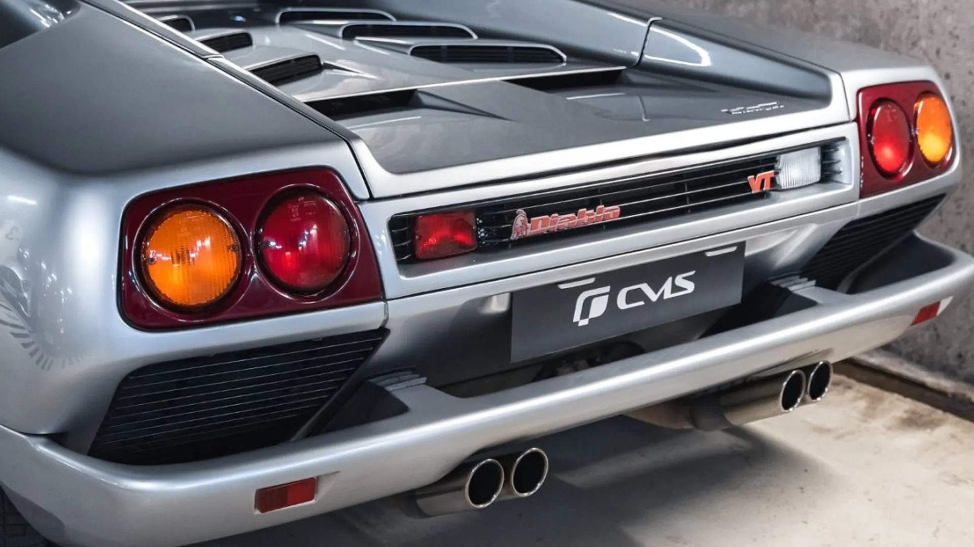 Lamborghini Diablo — photo 20