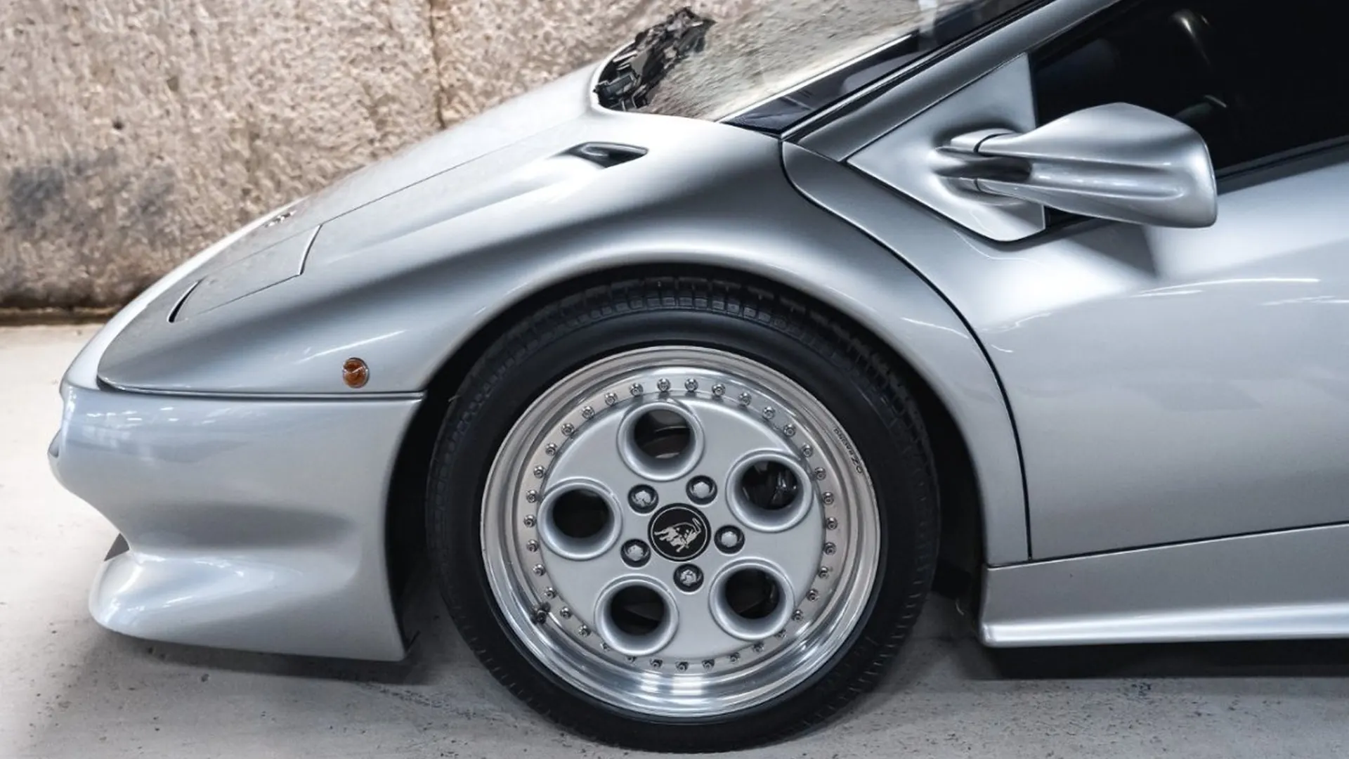 Lamborghini Diablo — photo 11