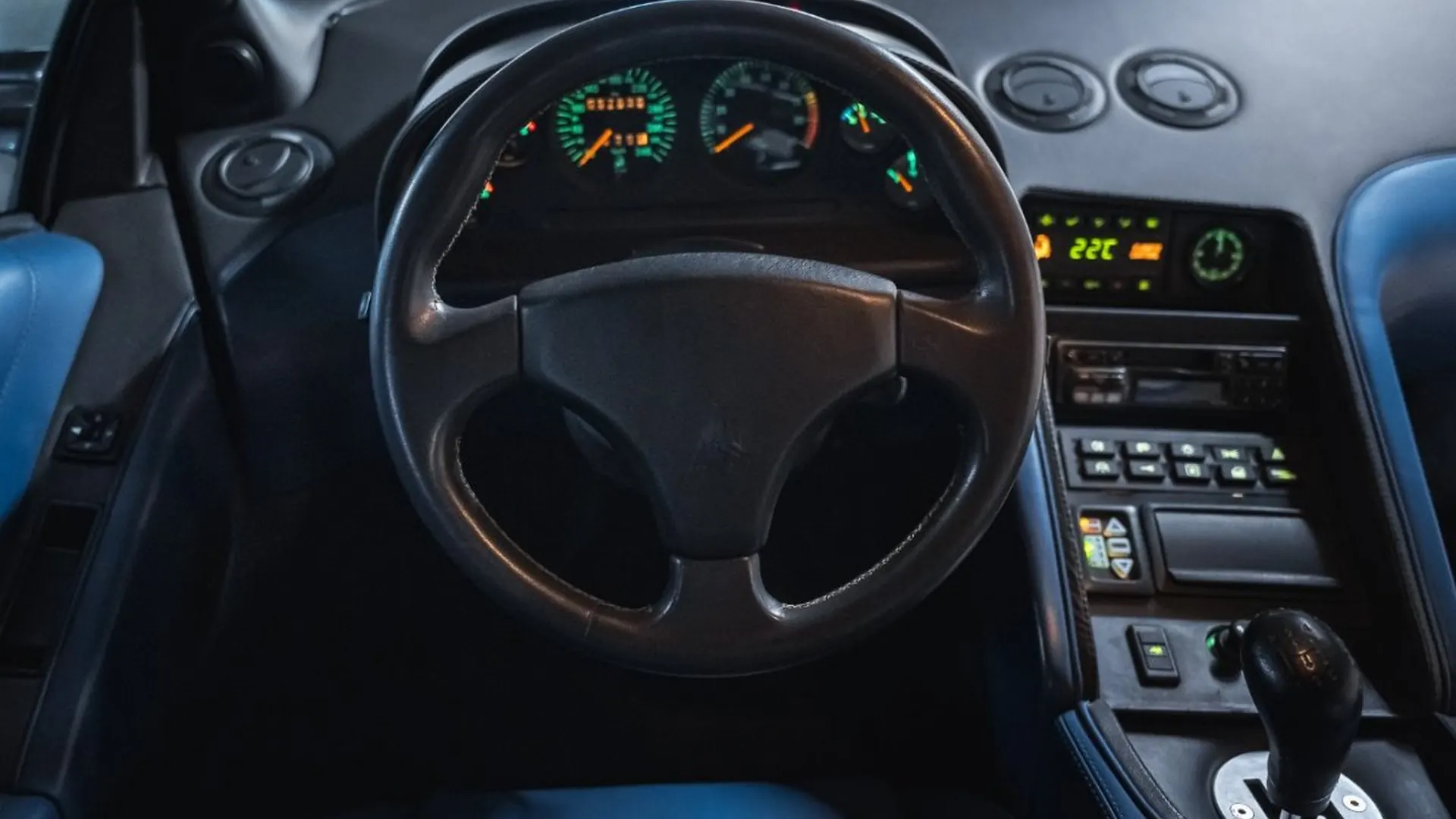 Lamborghini Diablo — photo 35