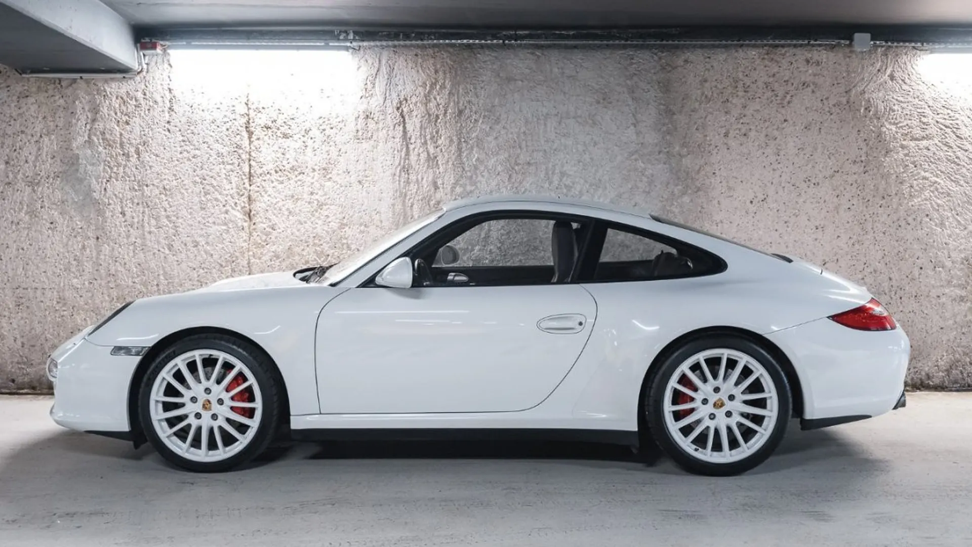 Porsche 911 — photo 8