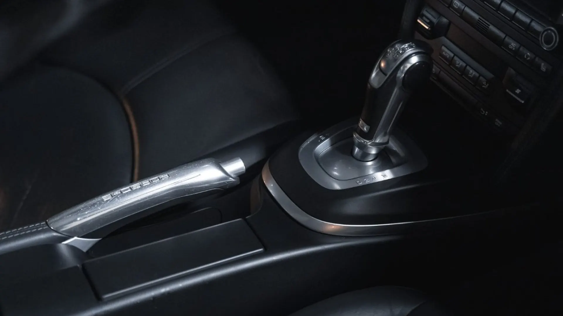 Porsche 911 — photo 34