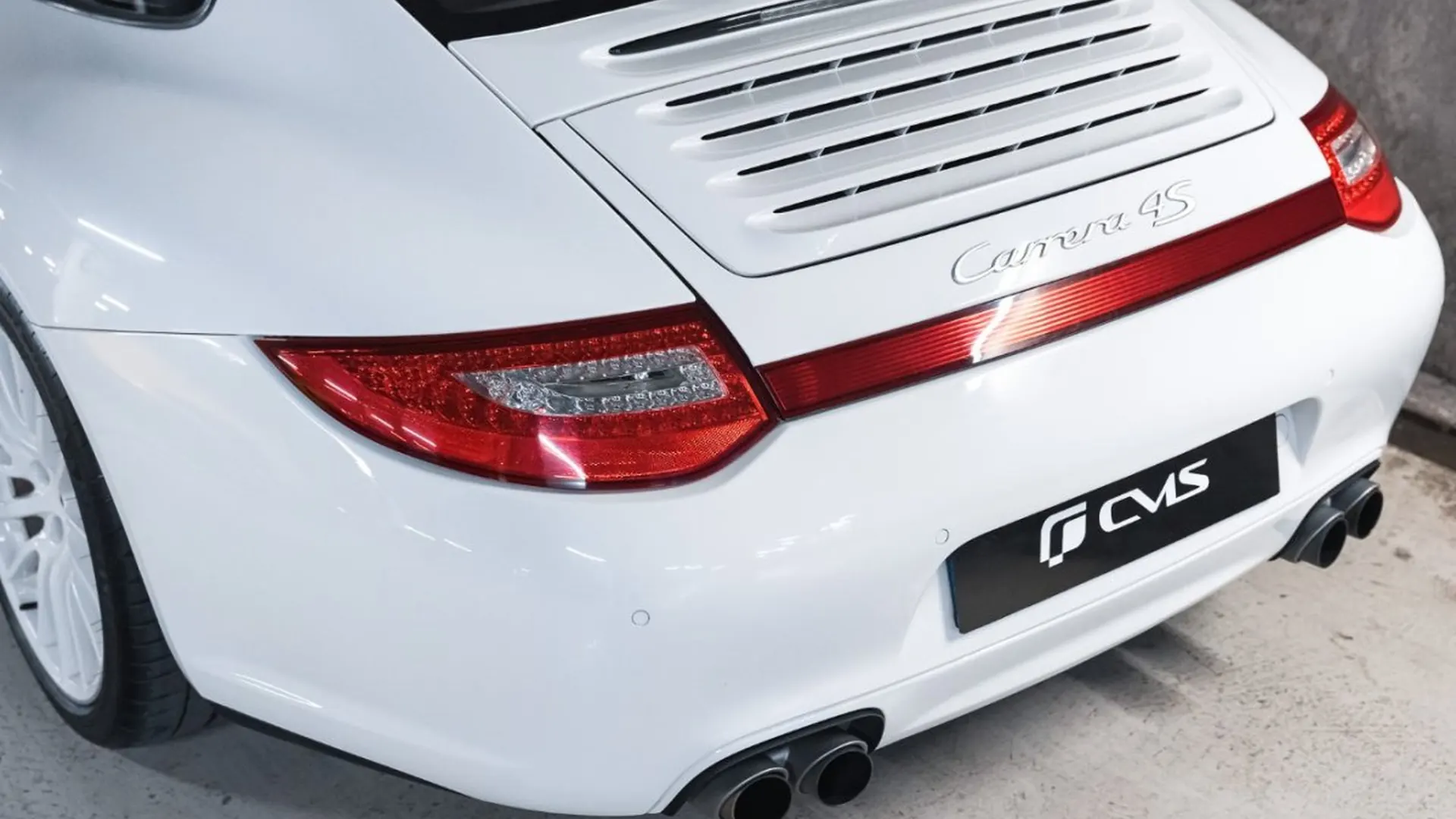 Porsche 911 — photo 14