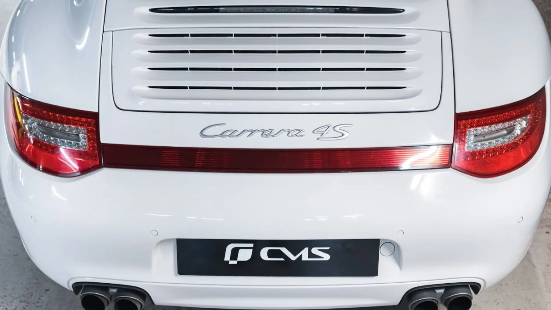 Porsche 911 — photo 19