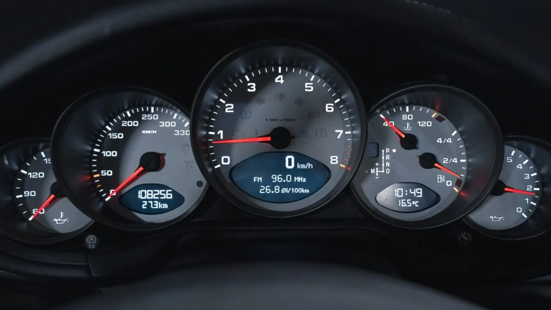 Porsche 911 — photo 30