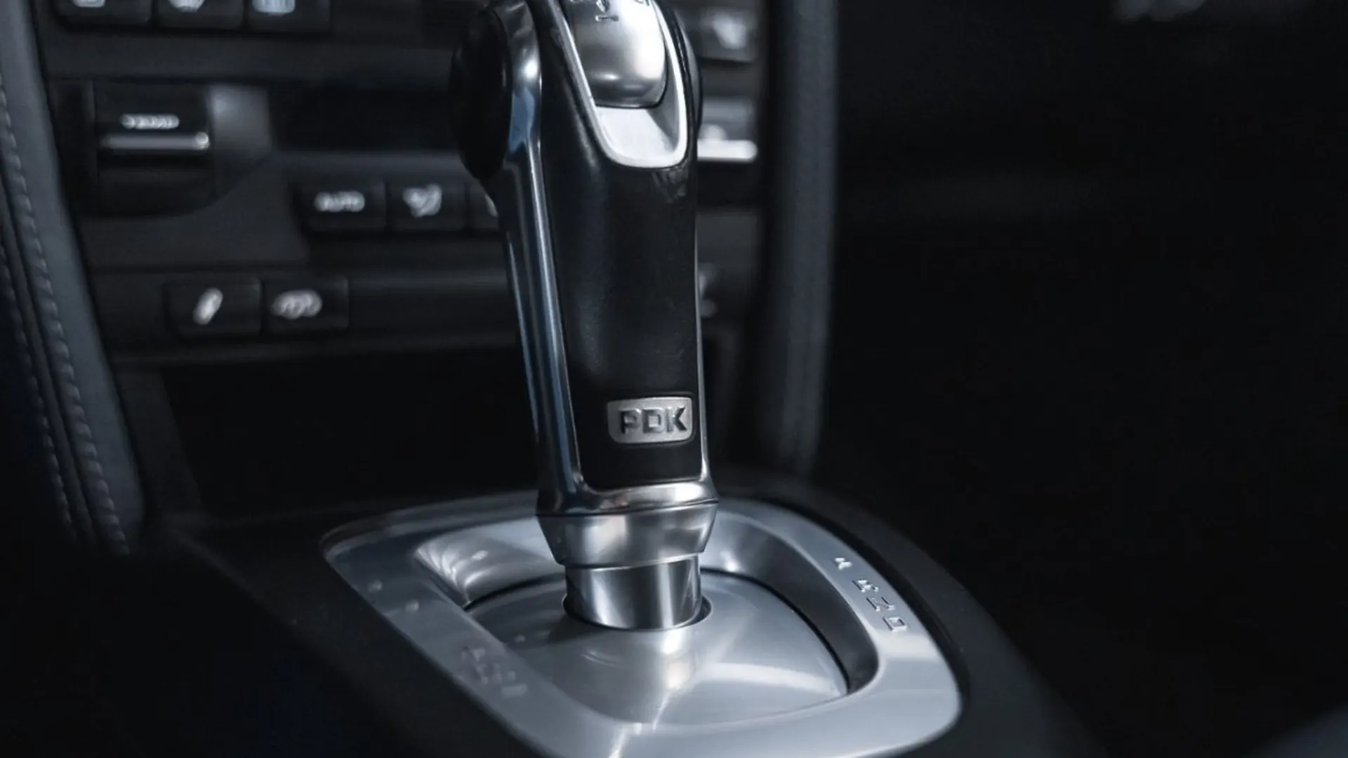 Porsche 911 — photo 35