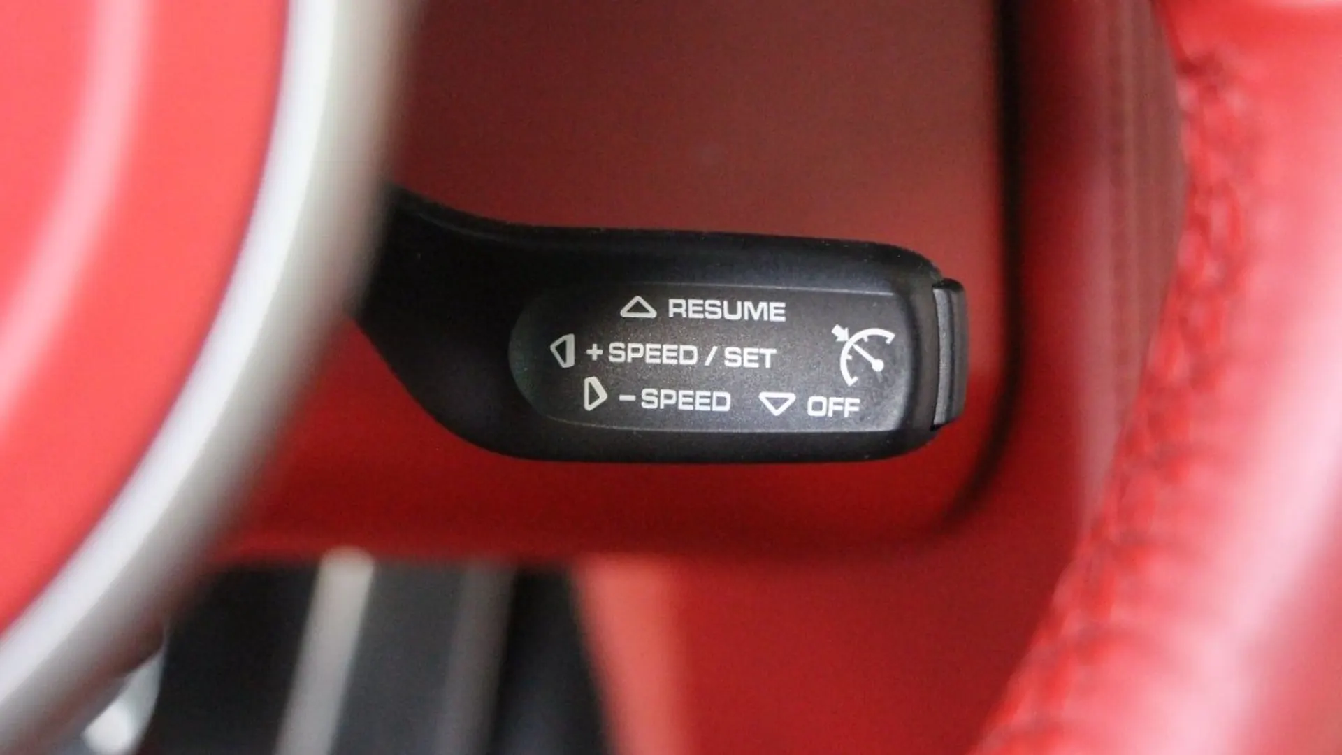 Porsche 911 — photo 18