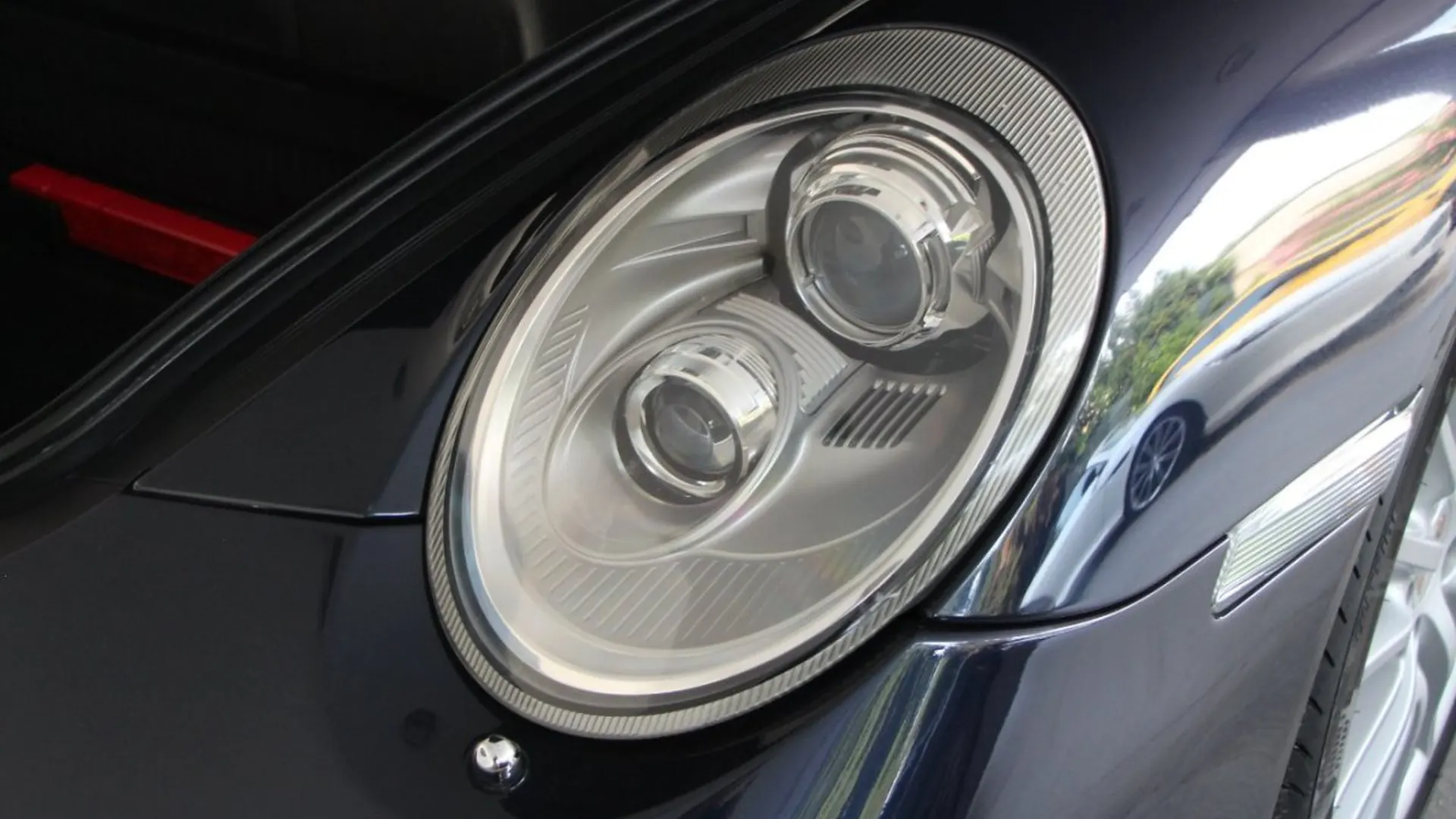 Porsche 911 — photo 27