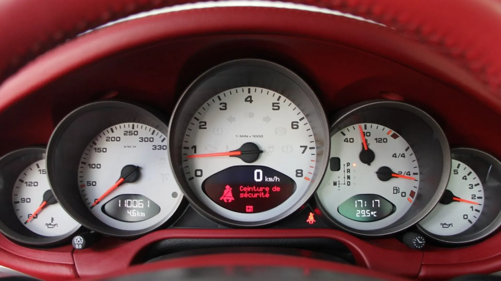 Porsche 911 — photo 17