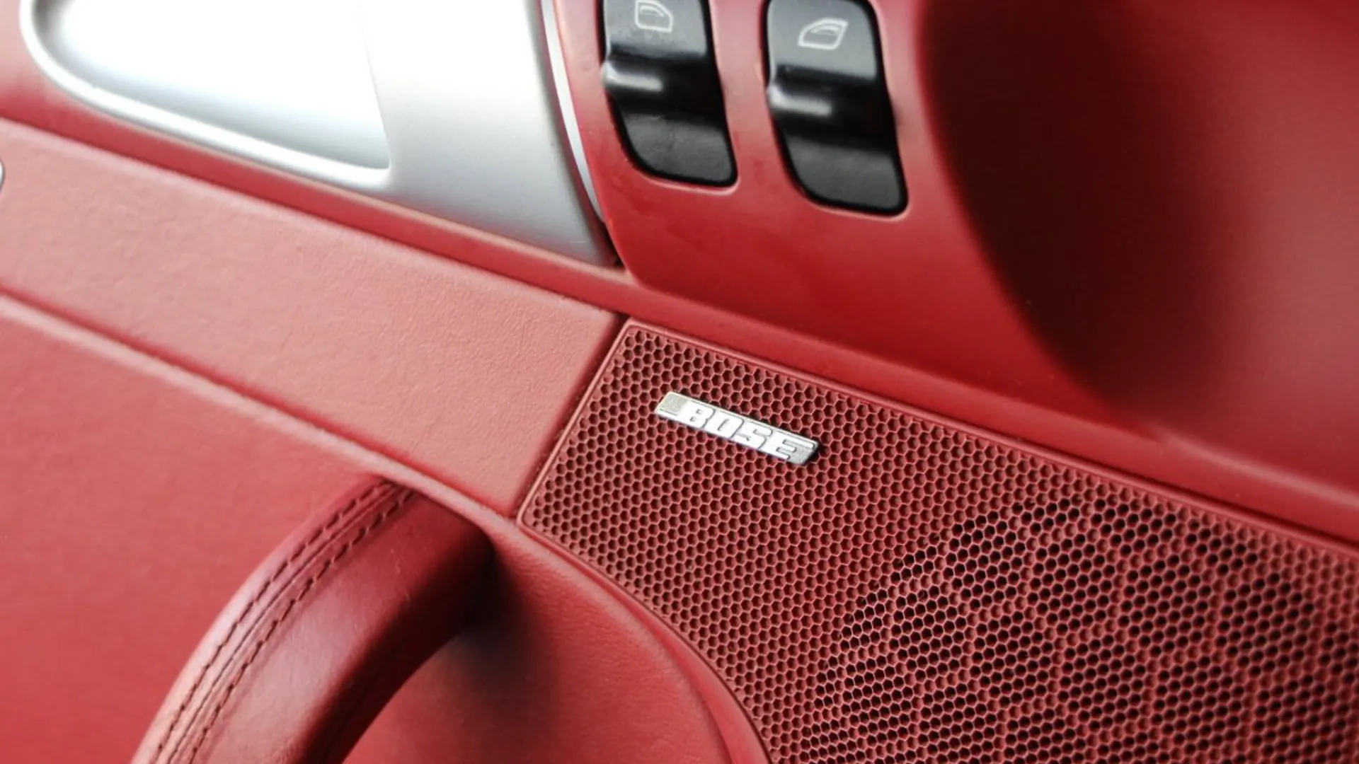 Porsche 911 — photo 22
