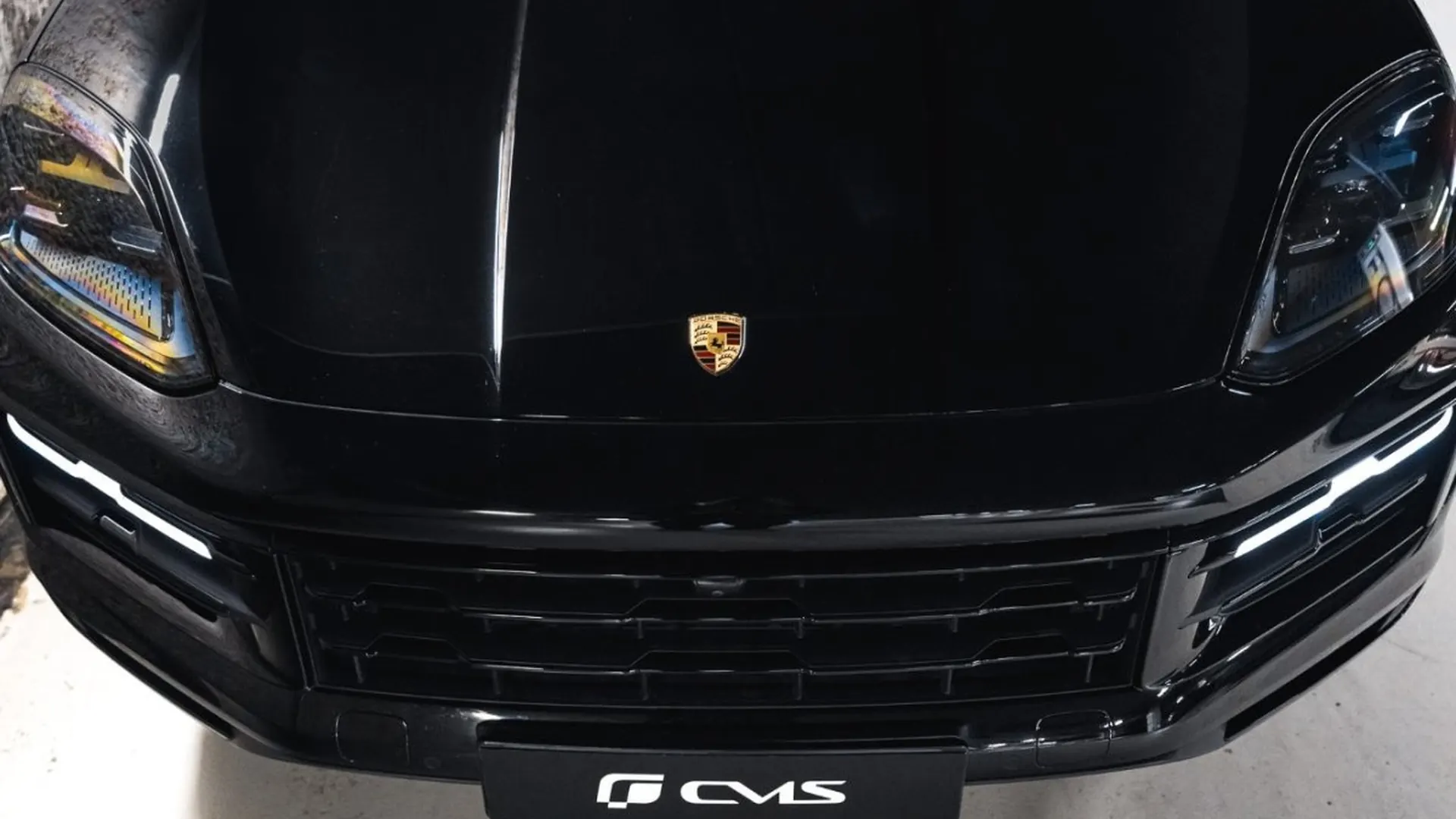 Porsche Cayenne — photo 3