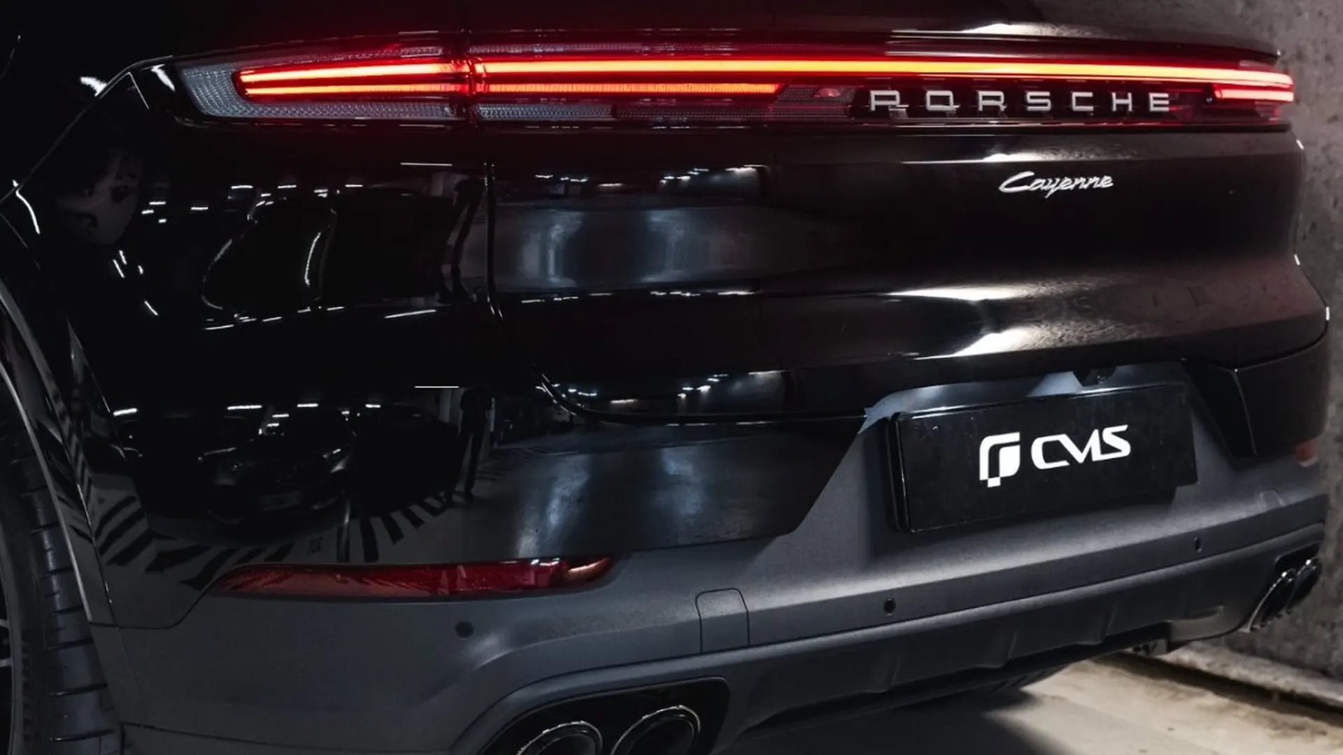 Porsche Cayenne — photo 14