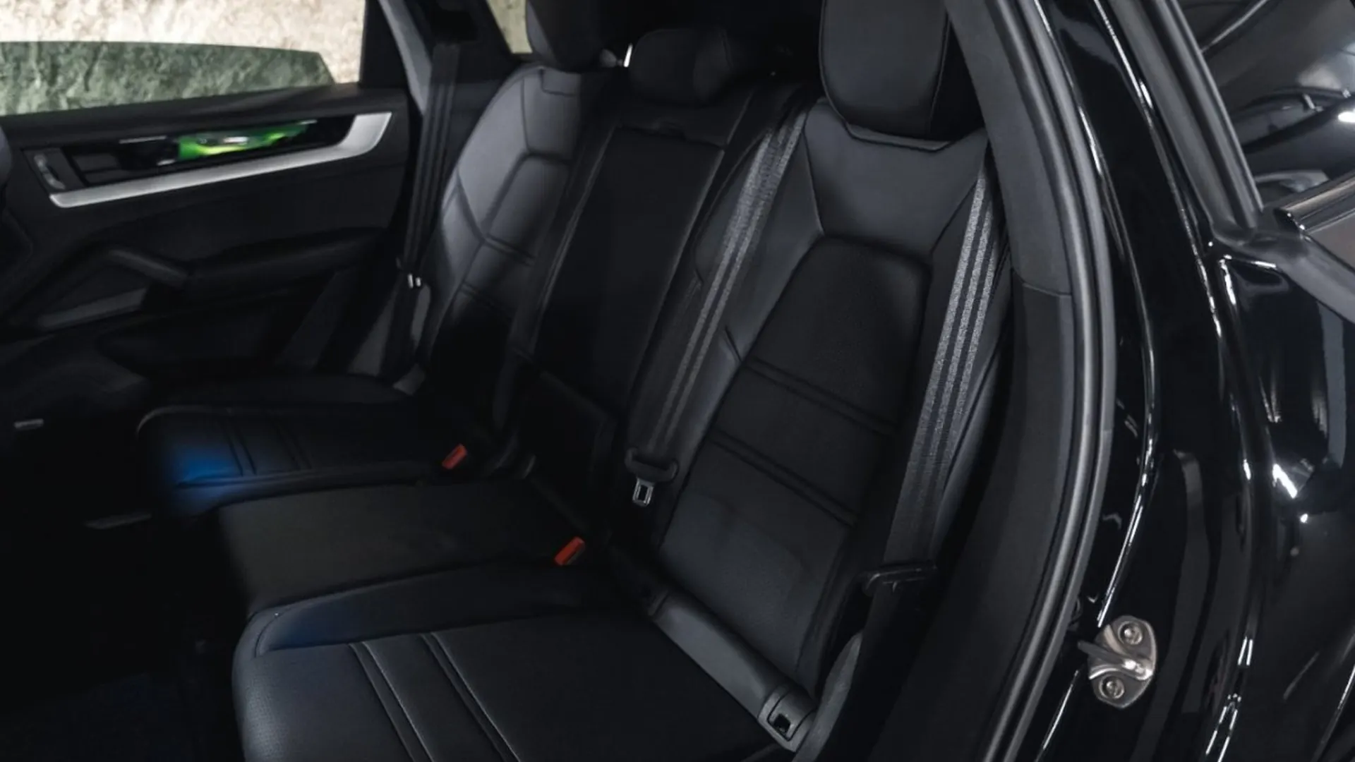 Porsche Cayenne — photo 41