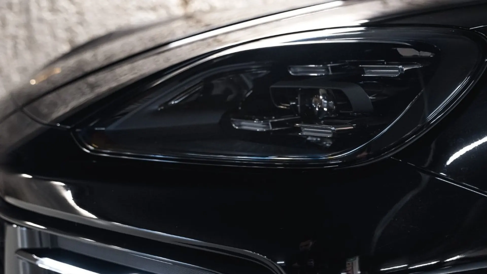 Porsche Cayenne — photo 6