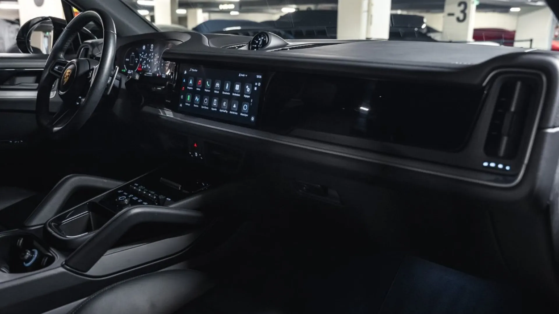 Porsche Cayenne — photo 38