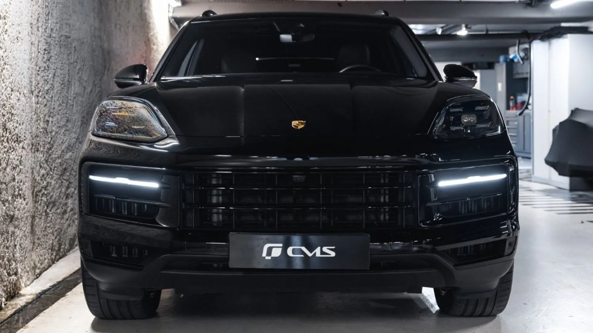 Porsche Cayenne — photo 2