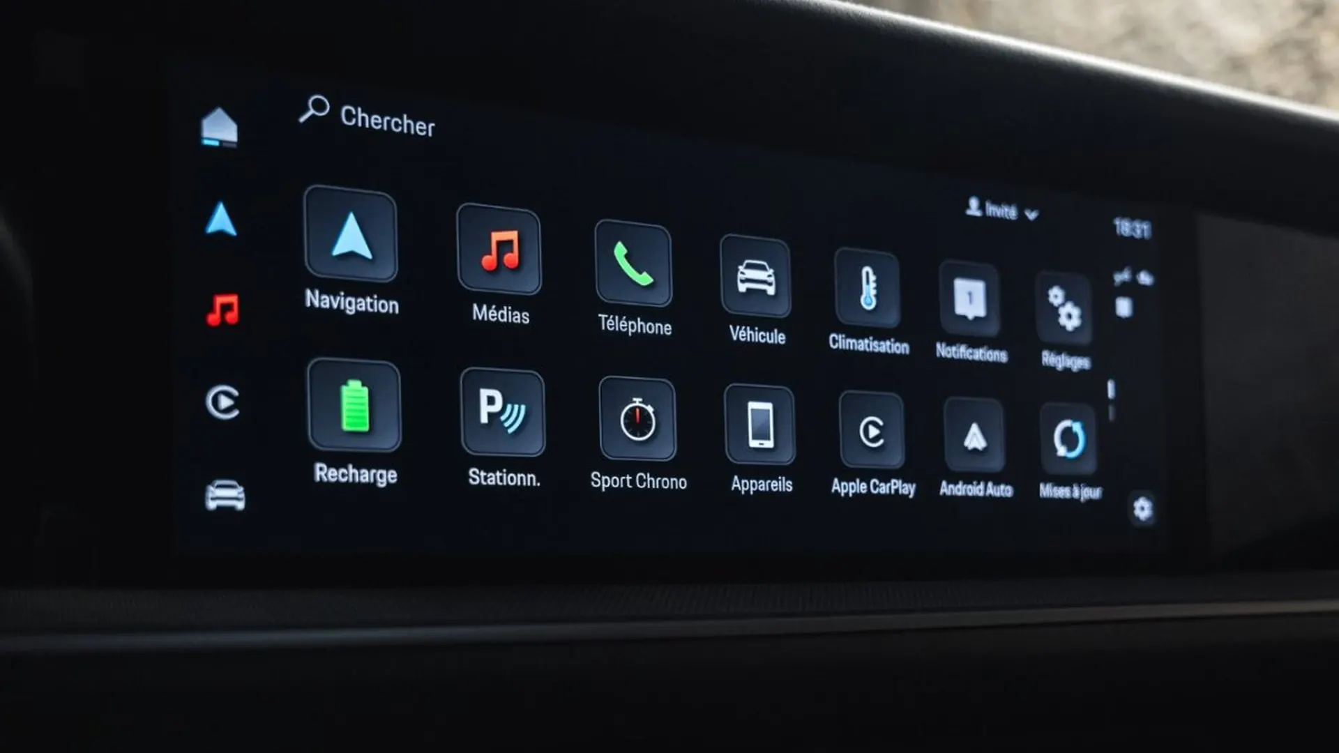 Porsche Cayenne — photo 36
