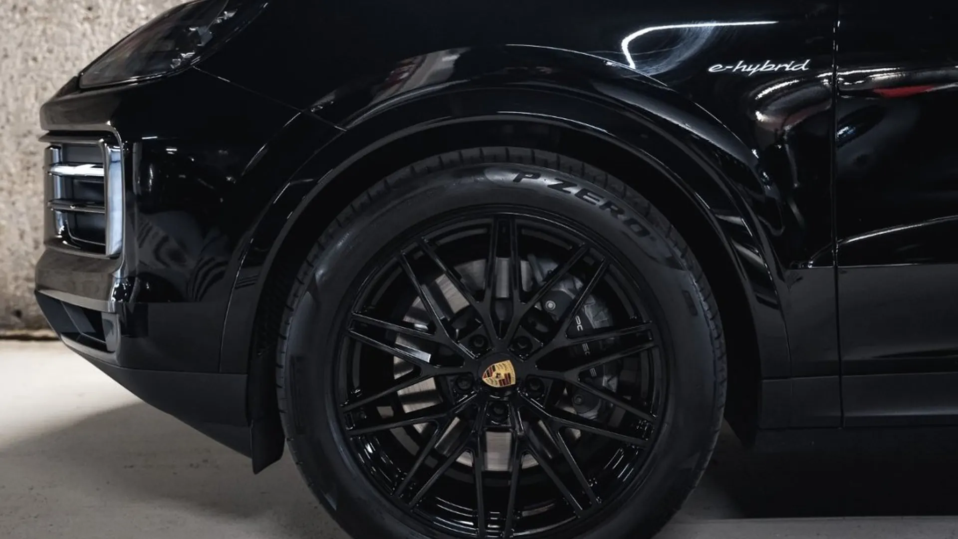 Porsche Cayenne — photo 9