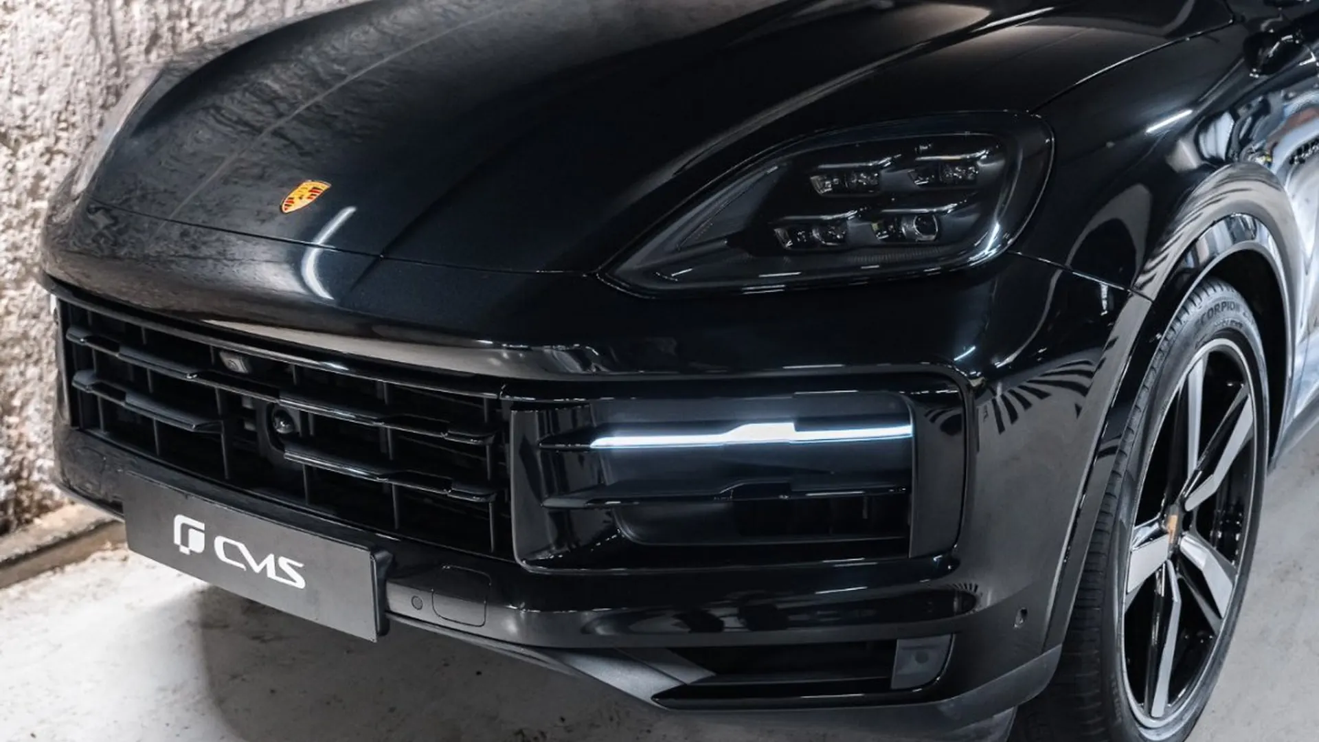 Porsche Cayenne — photo 4