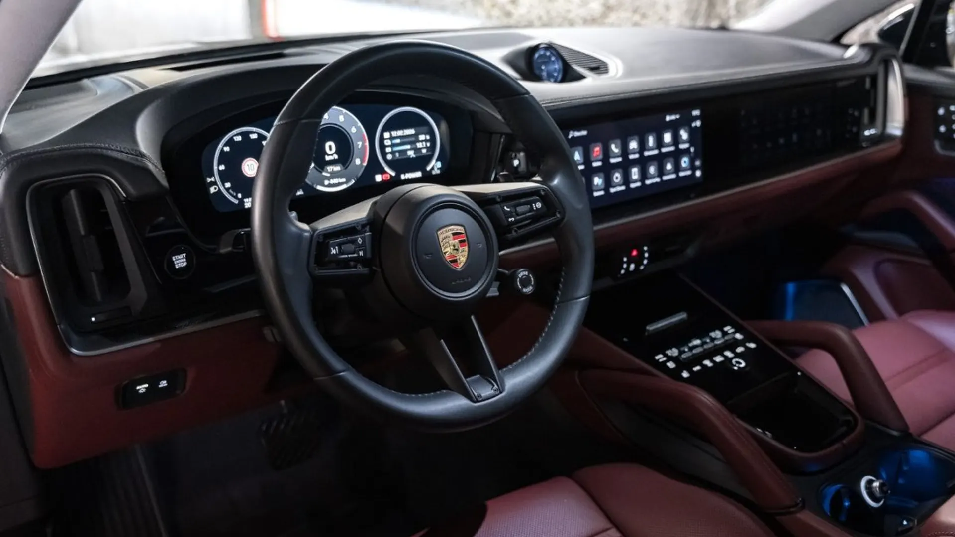 Porsche Cayenne — photo 26