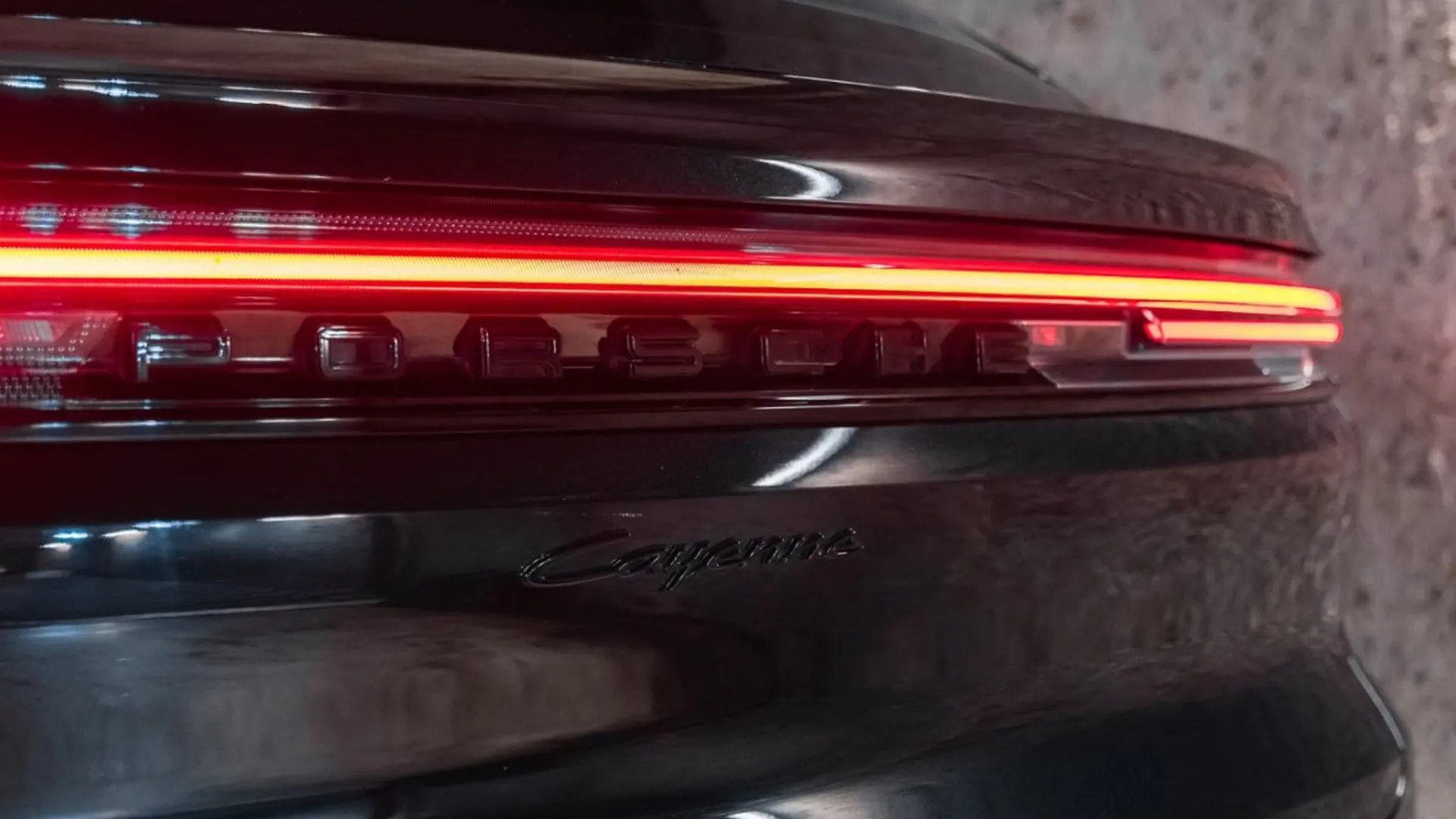 Porsche Cayenne — photo 15