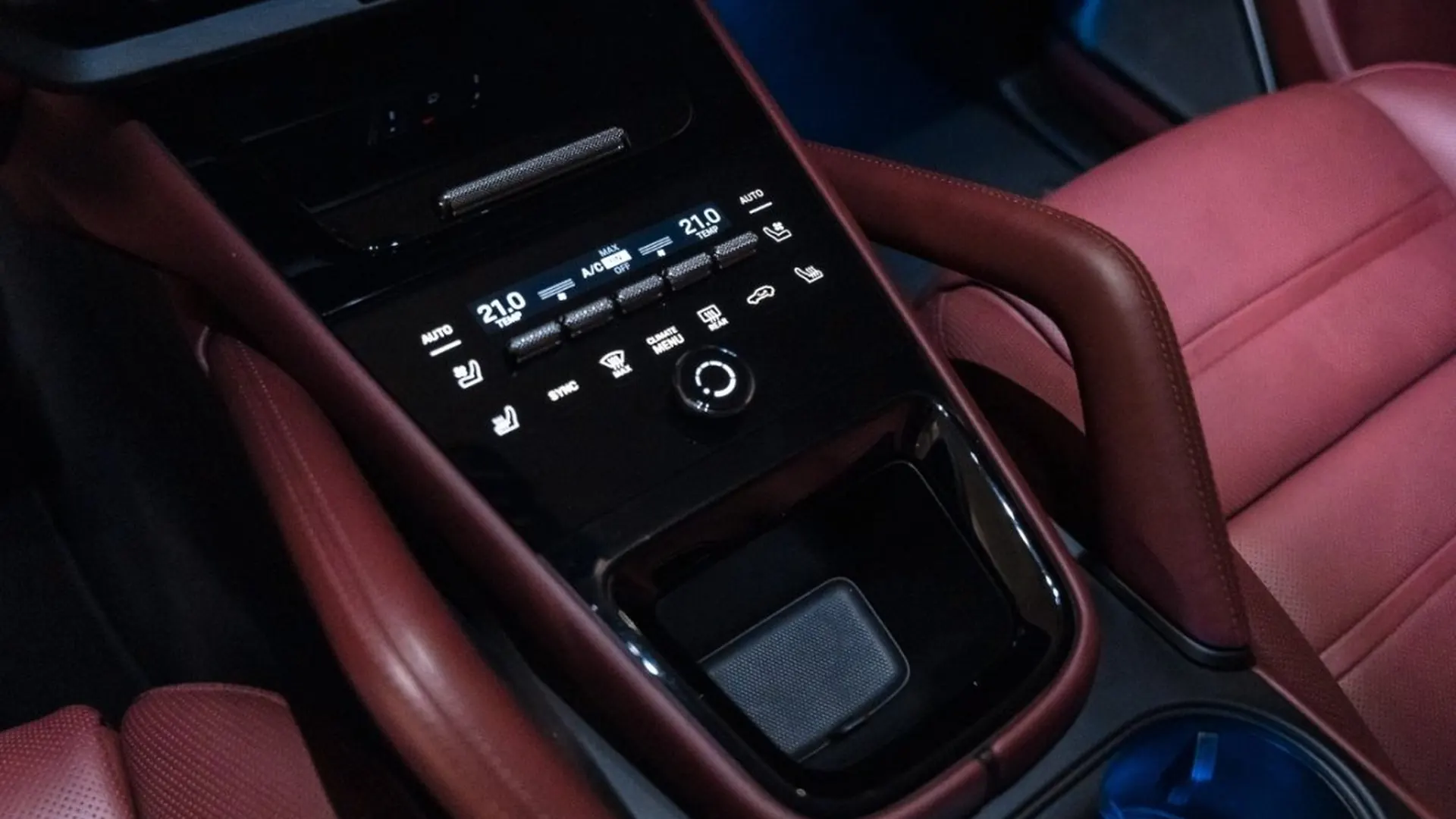 Porsche Cayenne — photo 34