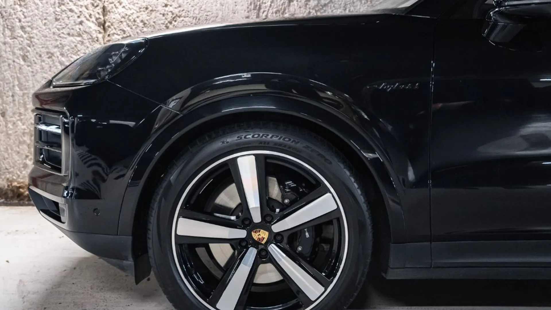 Porsche Cayenne — photo 9