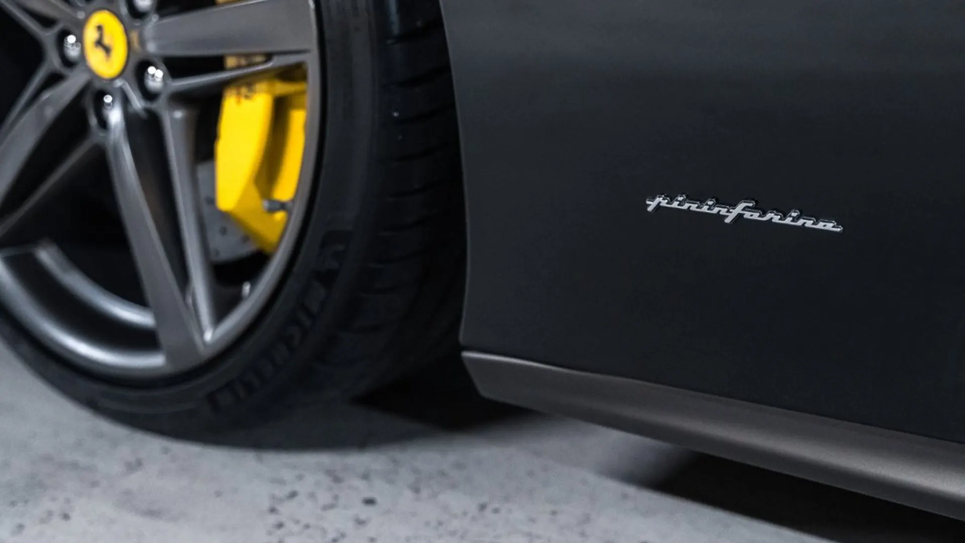 Ferrari F12 — photo 12