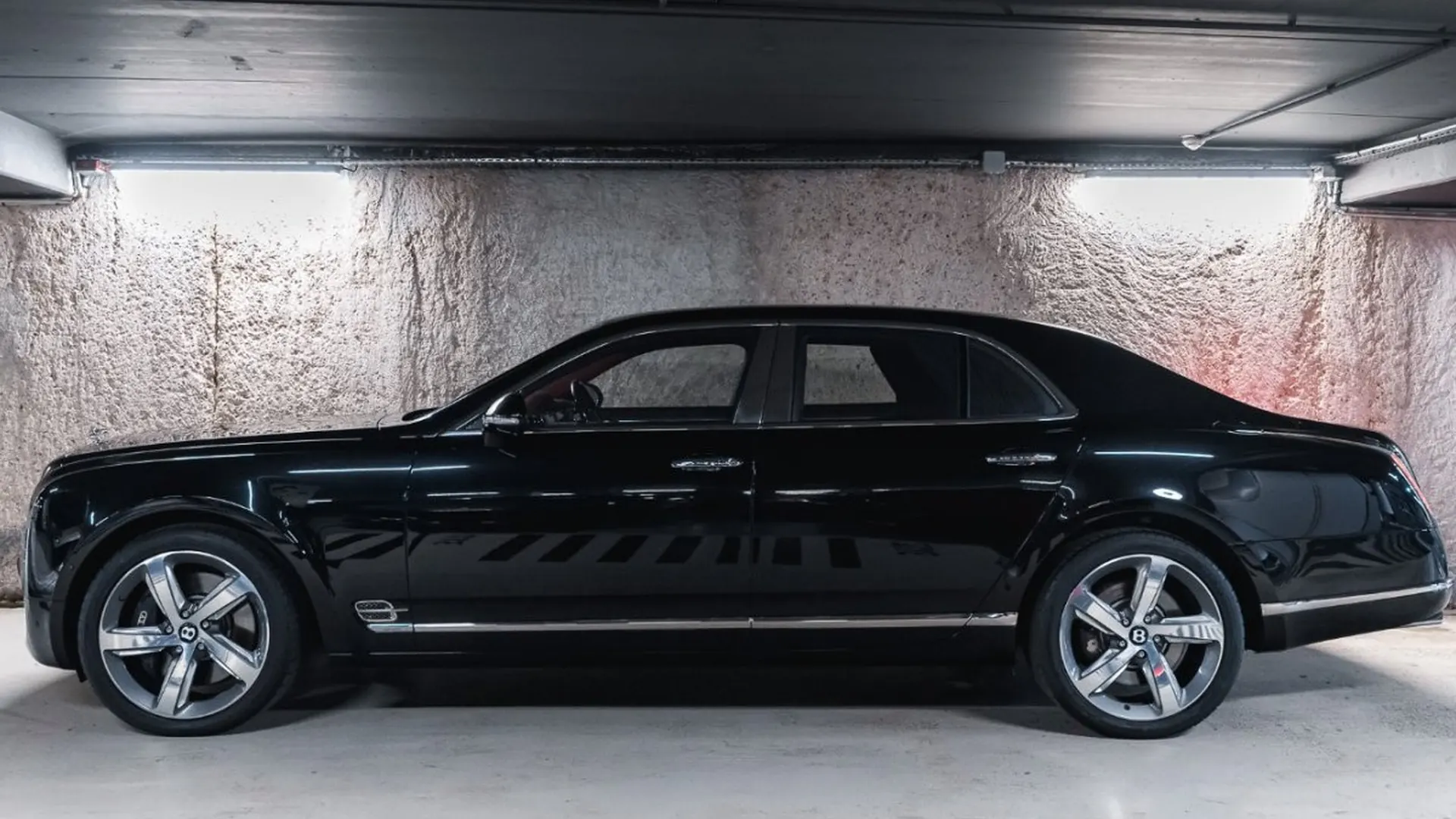 Bentley Mulsanne — photo 9