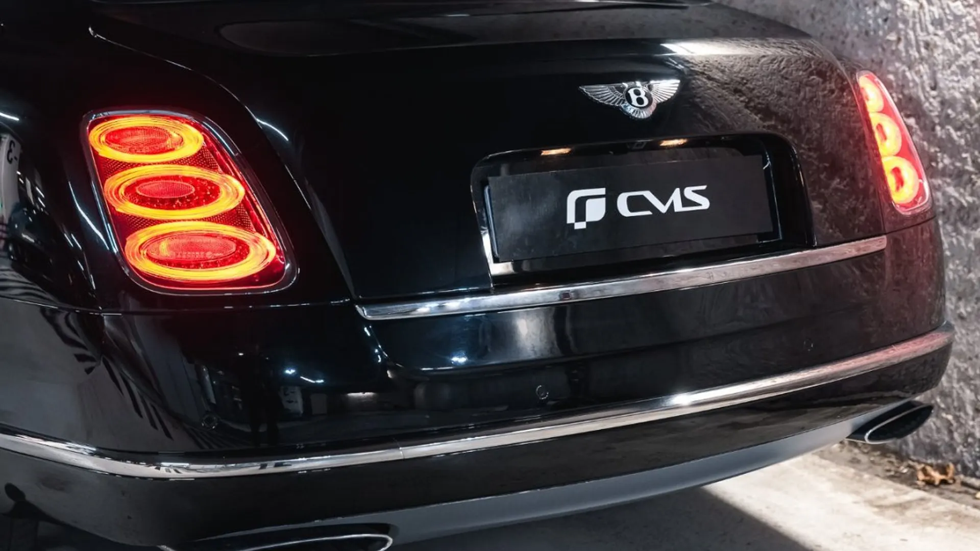 Bentley Mulsanne — photo 17