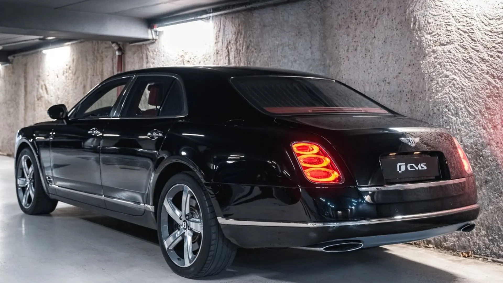 Bentley Mulsanne — photo 15