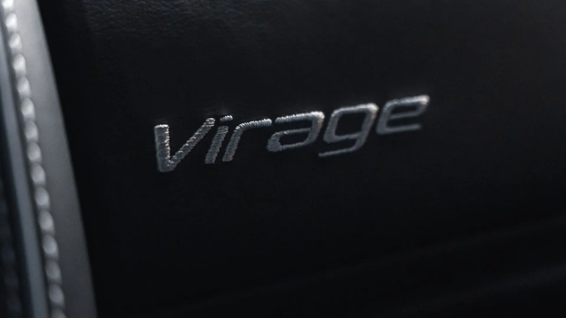Aston Martin Virage — photo 35