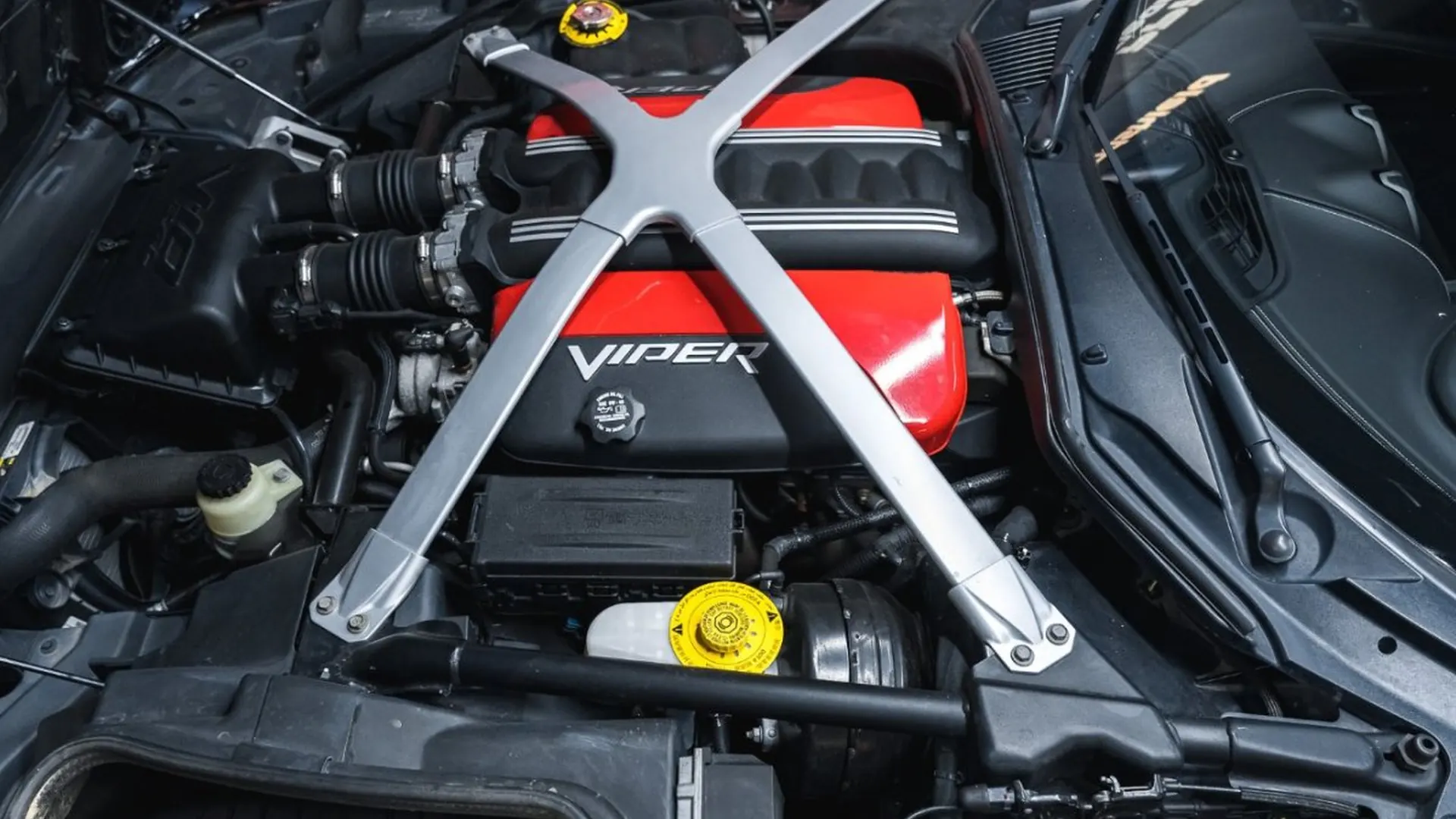 Dodge Viper — photo 43