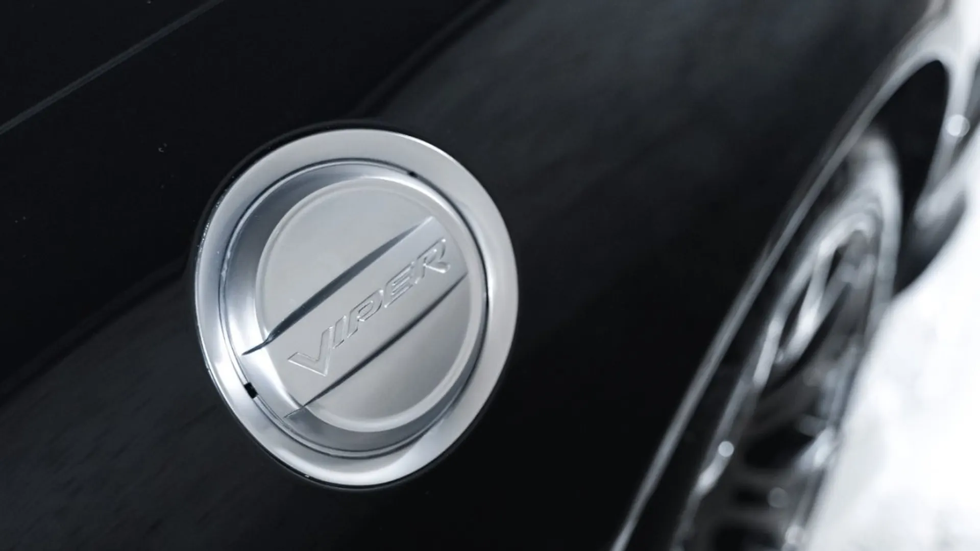 Dodge Viper — photo 20