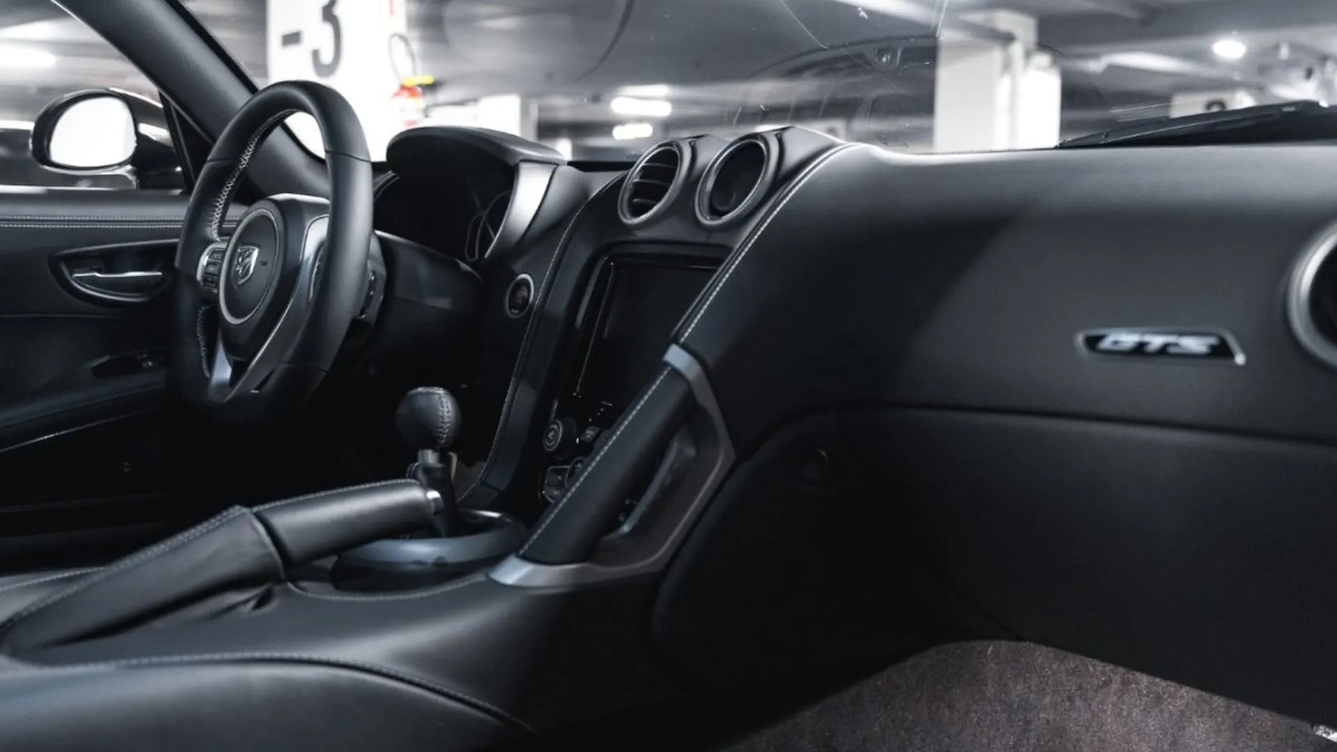 Dodge Viper — photo 40