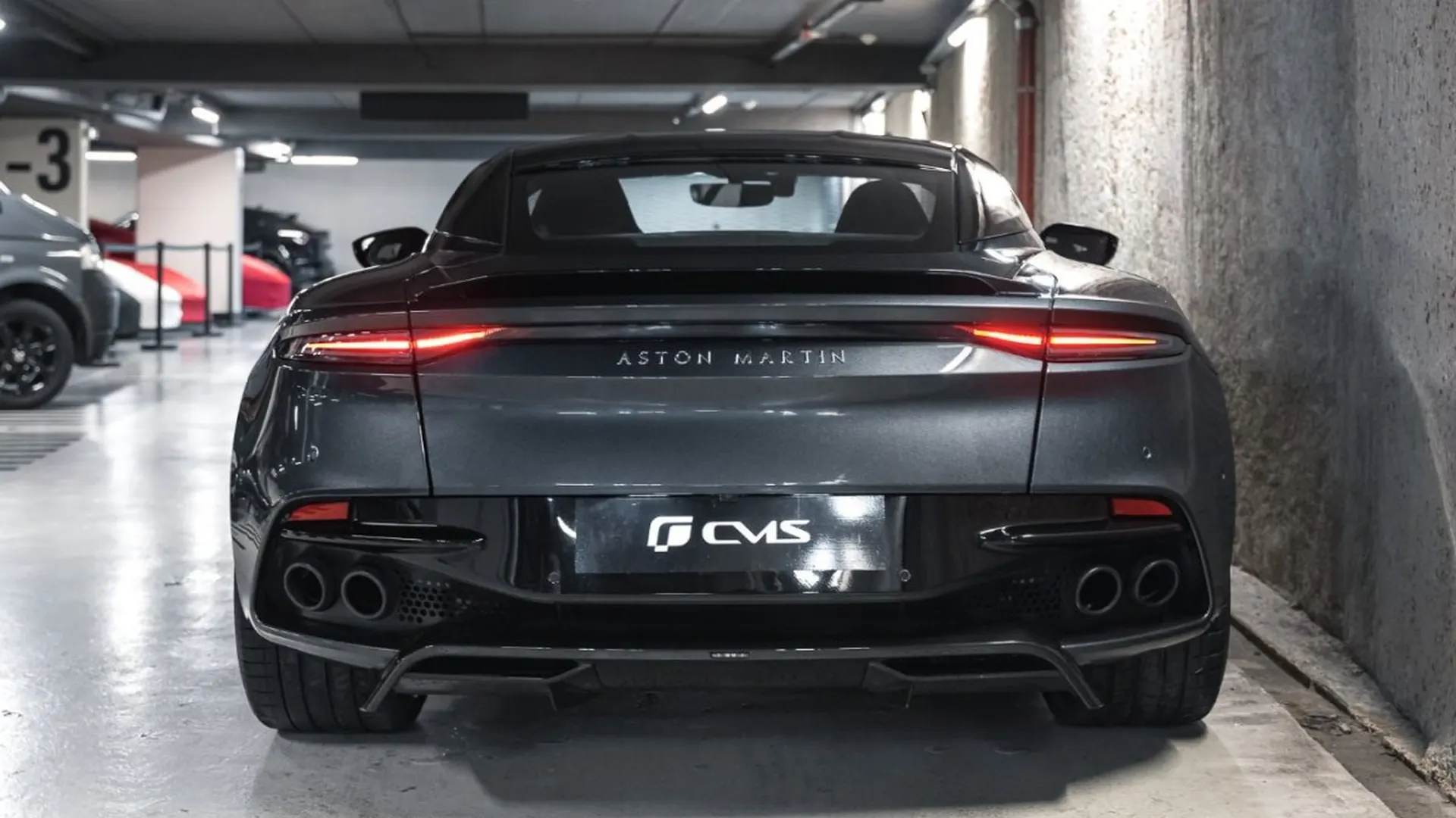 Aston Martin DBS — photo 23