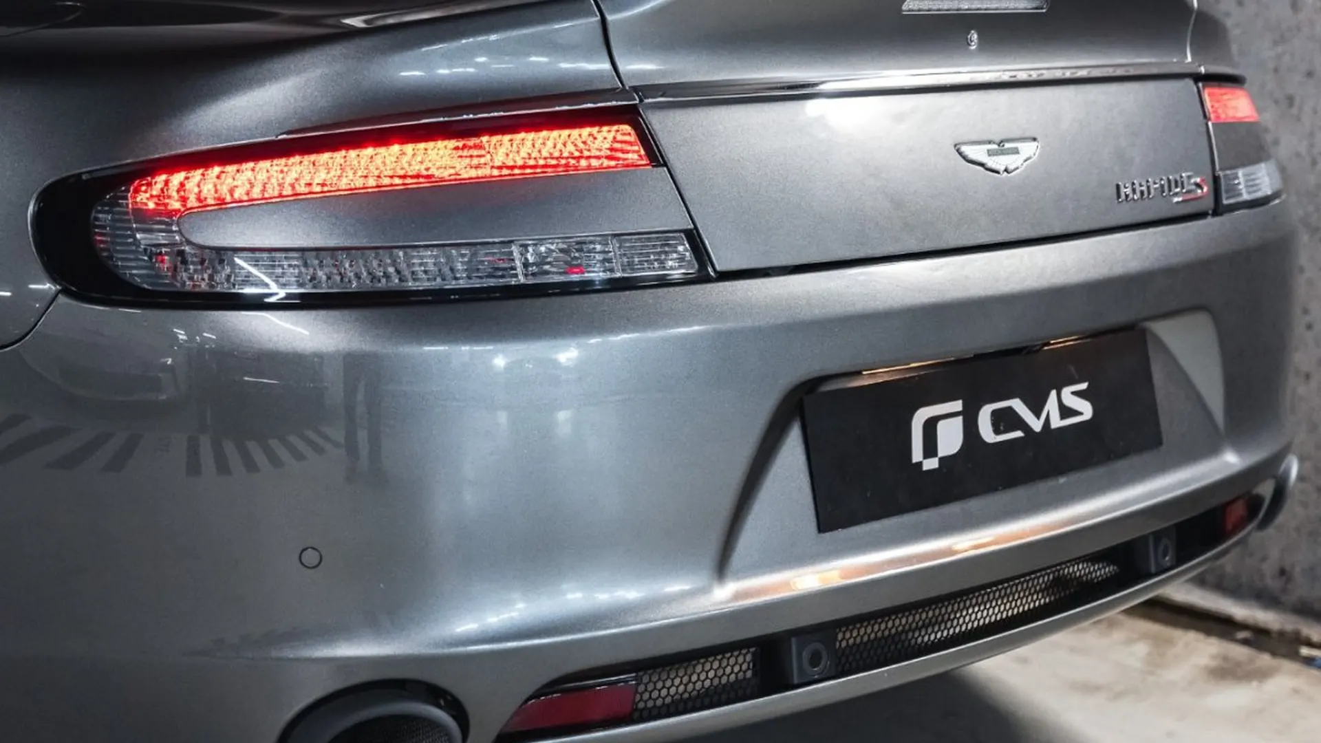 Aston Martin Rapide — photo 14