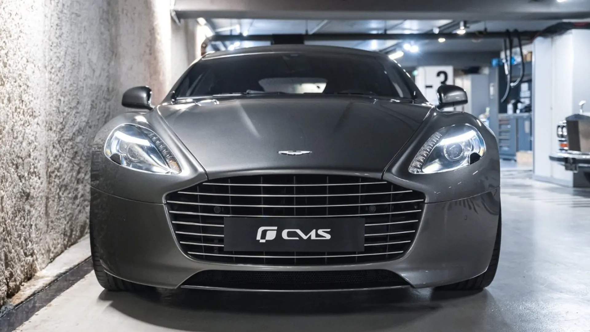 Aston Martin Rapide — photo 2