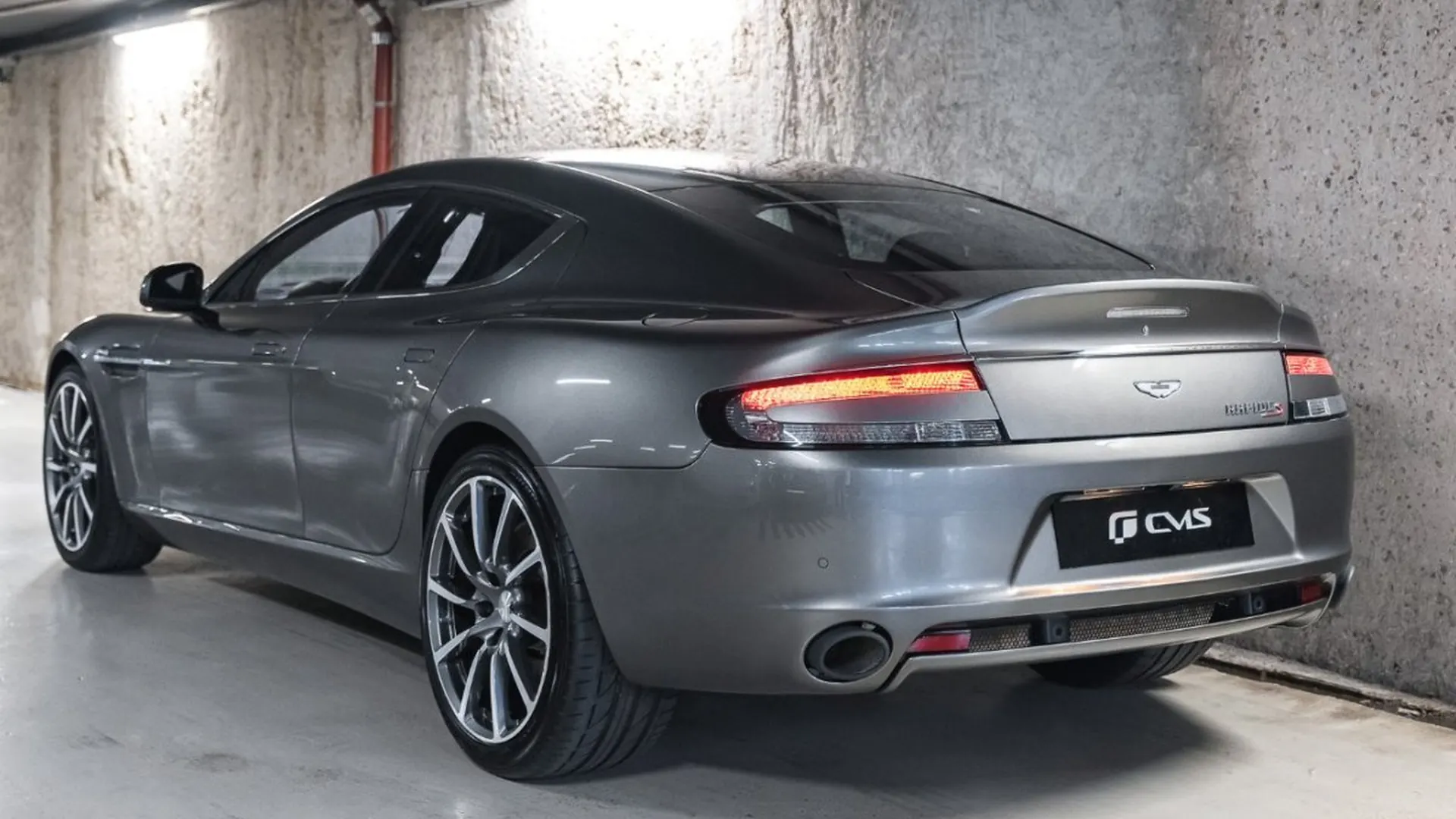 Aston Martin Rapide — photo 13