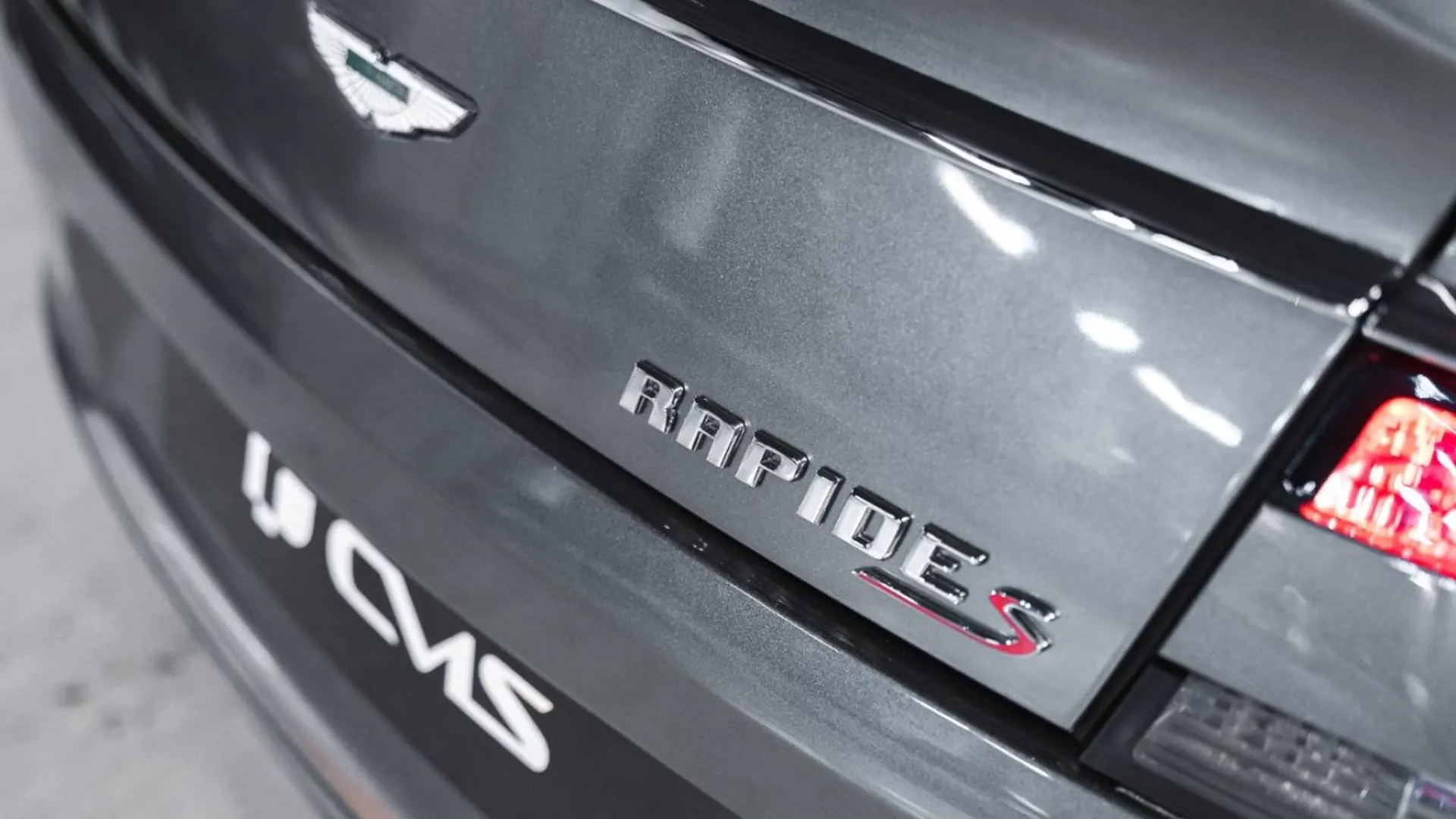 Aston Martin Rapide — photo 16