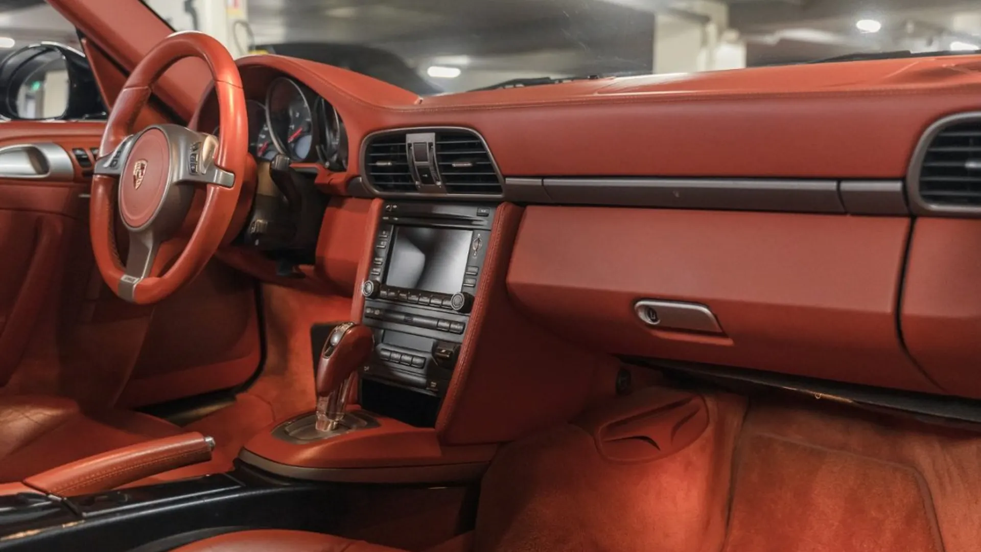 Porsche 911 — photo 35