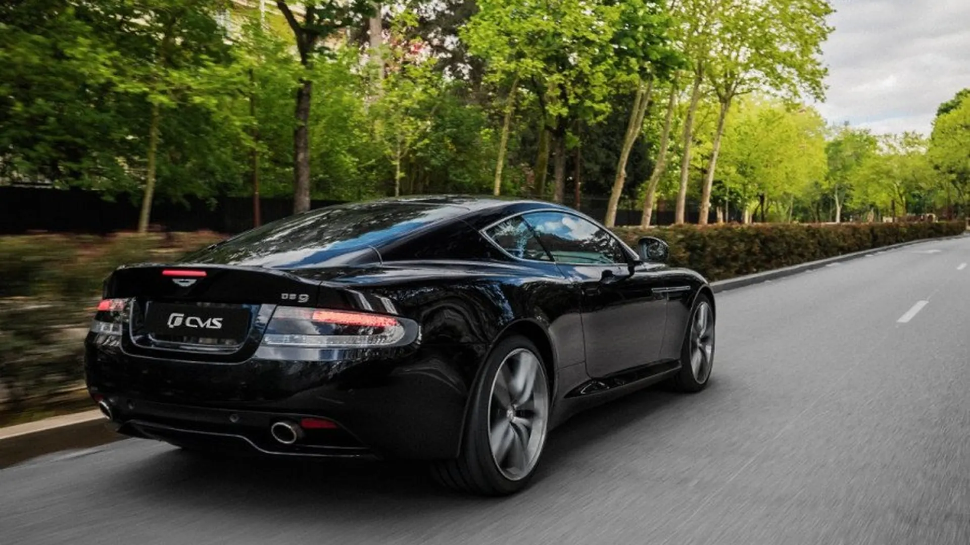 Aston Martin DB9 — photo 50